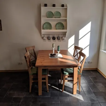 Apartment Hohe Rheinstraße Neun - Ferienhaus *