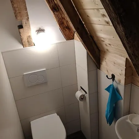 Hohe Rheinstraße Neun - Ferienhaus * Rees
