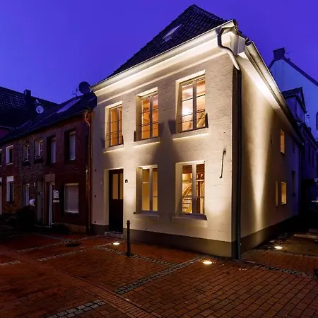 Hohe Rheinstraße Neun - Ferienhaus Rees