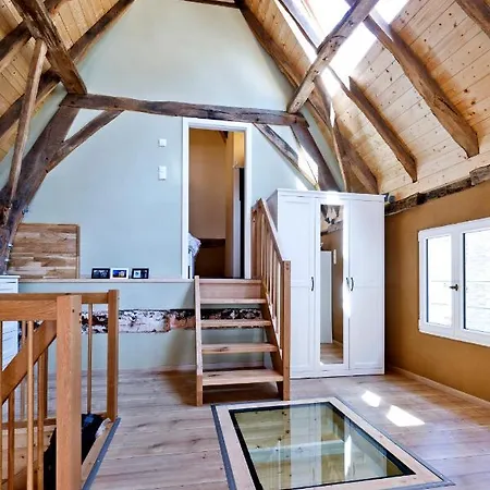 Hohe Rheinstraße Neun - Ferienhaus * Rees